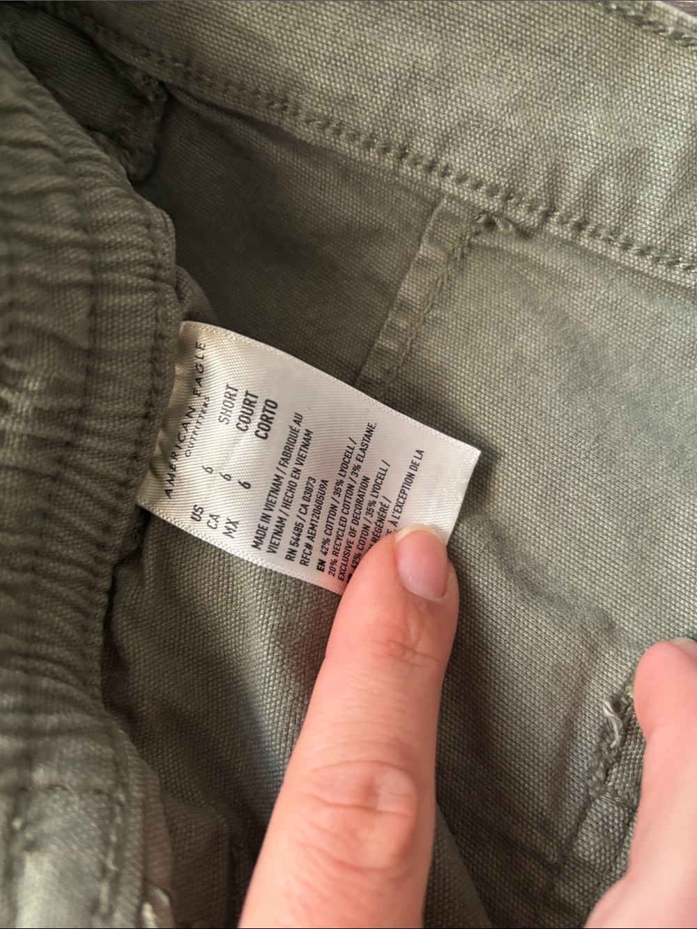 American Eagle Outfitters Women’s Olive Cargo Pants - Picture 2 of 3